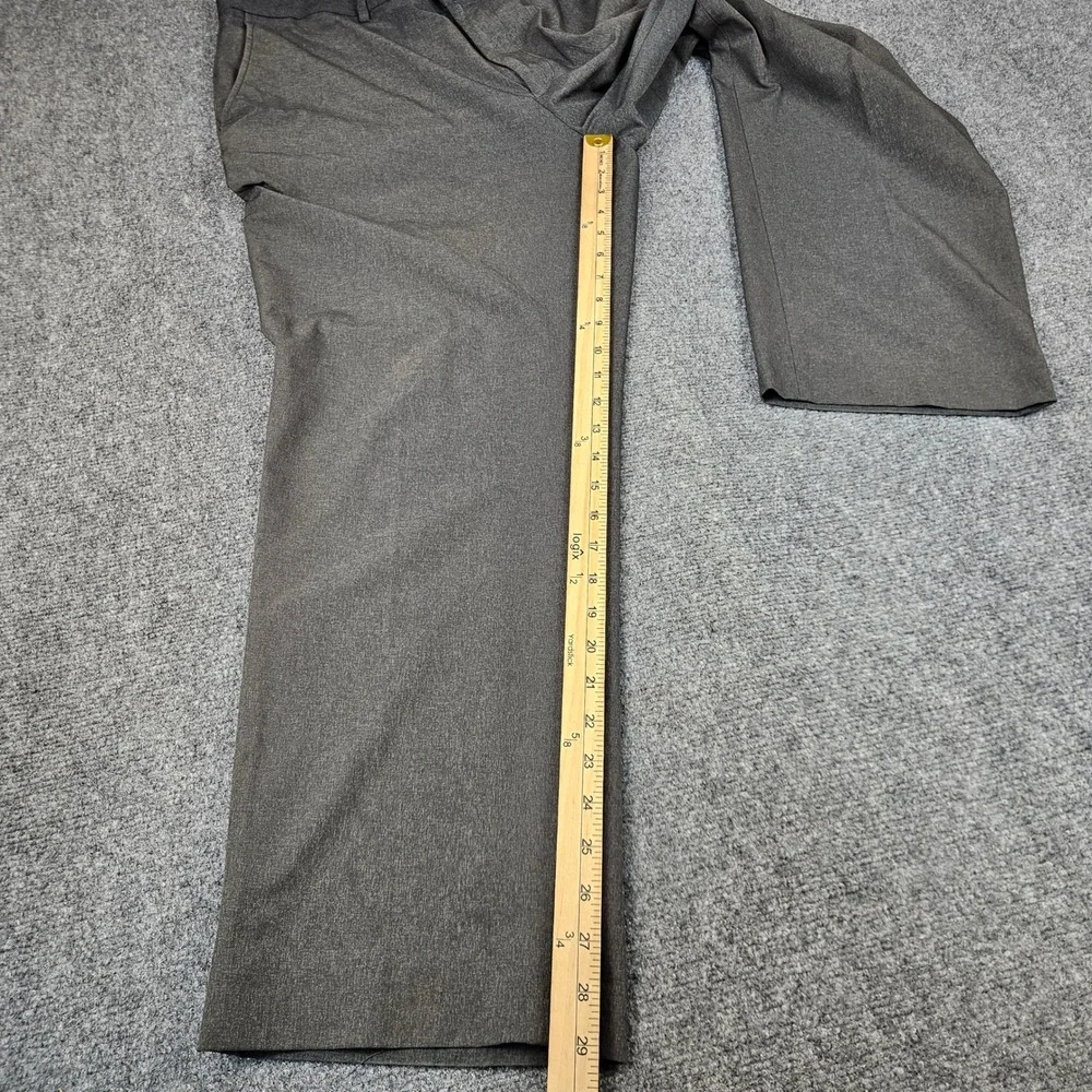 Walter Hagen Mens Golf Pants 38 Gray Performance Flat Front Trousers RN104141
